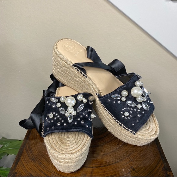 Guess - Tie Up Beaded Espradilles - Picture 1 of 14